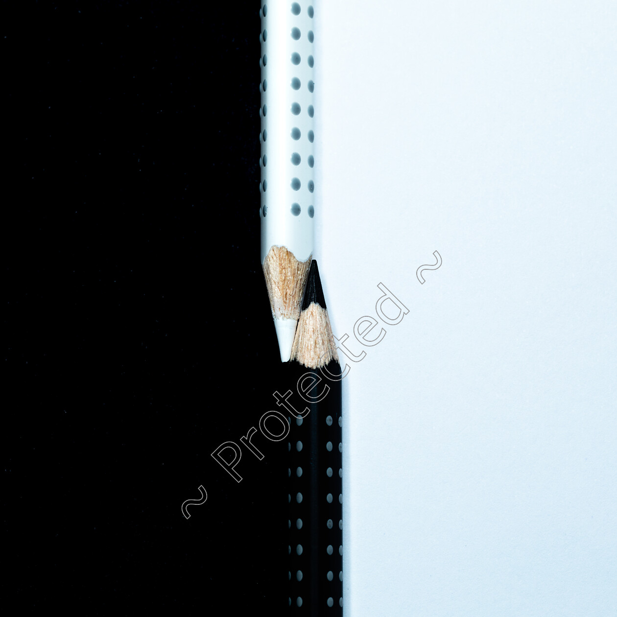 Black-and-White-Pencils-PB-0004